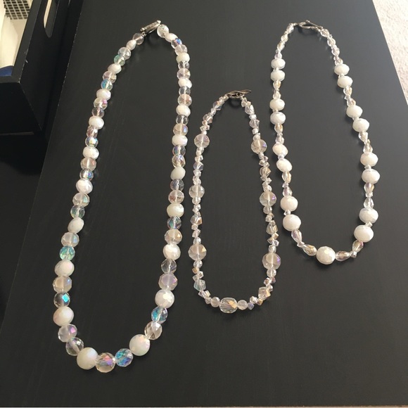 3 Crystal & Glass Necklaces With Earrings - Picture 5 of 16